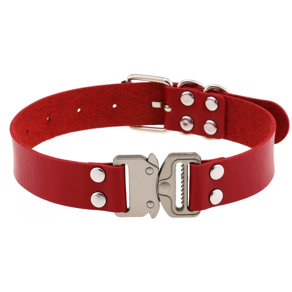 Y2K Punk Buckle Choker – Industrial Subculture Collar for Baddies