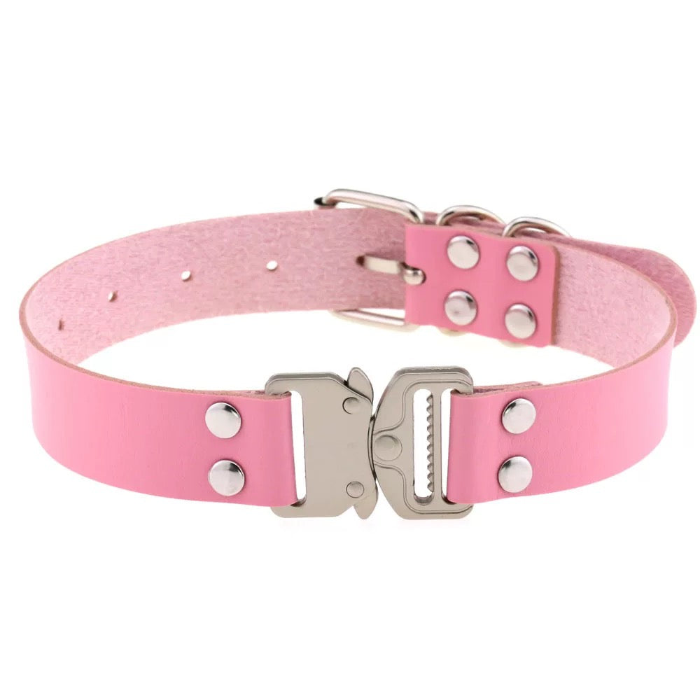 Y2K Punk Buckle Choker – Industrial Subculture Collar for Baddies