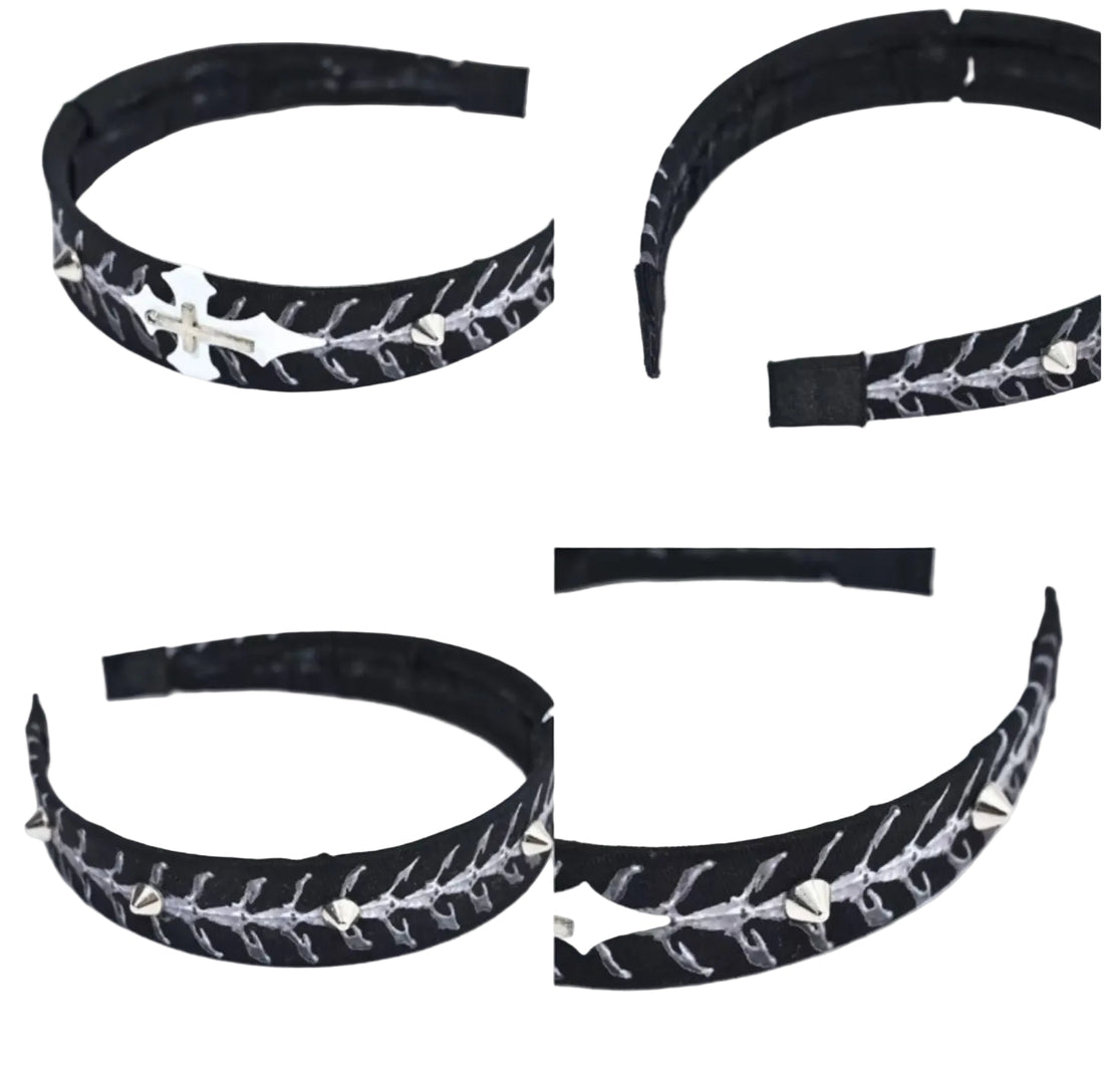 Gothic Kreuzkette Stachel Stirnband detail view