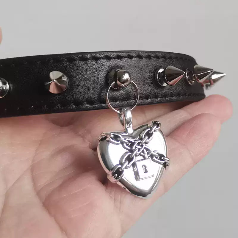 Spike Heart Lock Gothic Choker product image