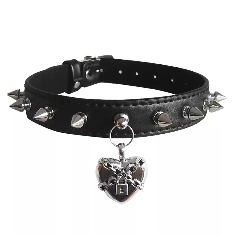 Spike Heart Lock Gothic Choker product image