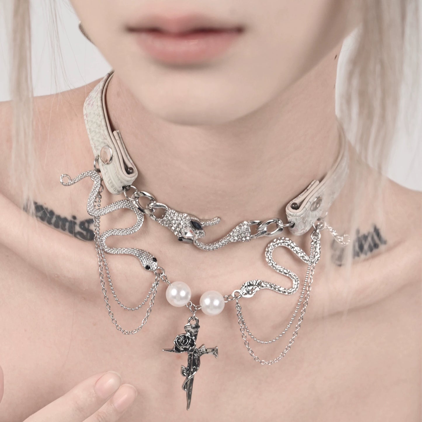 Original Snake PU Cross Choker