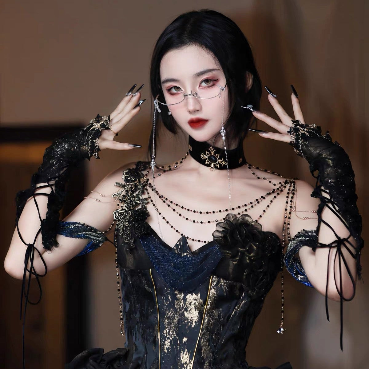 Black Velvet Multi-Chain Shoulder Choker