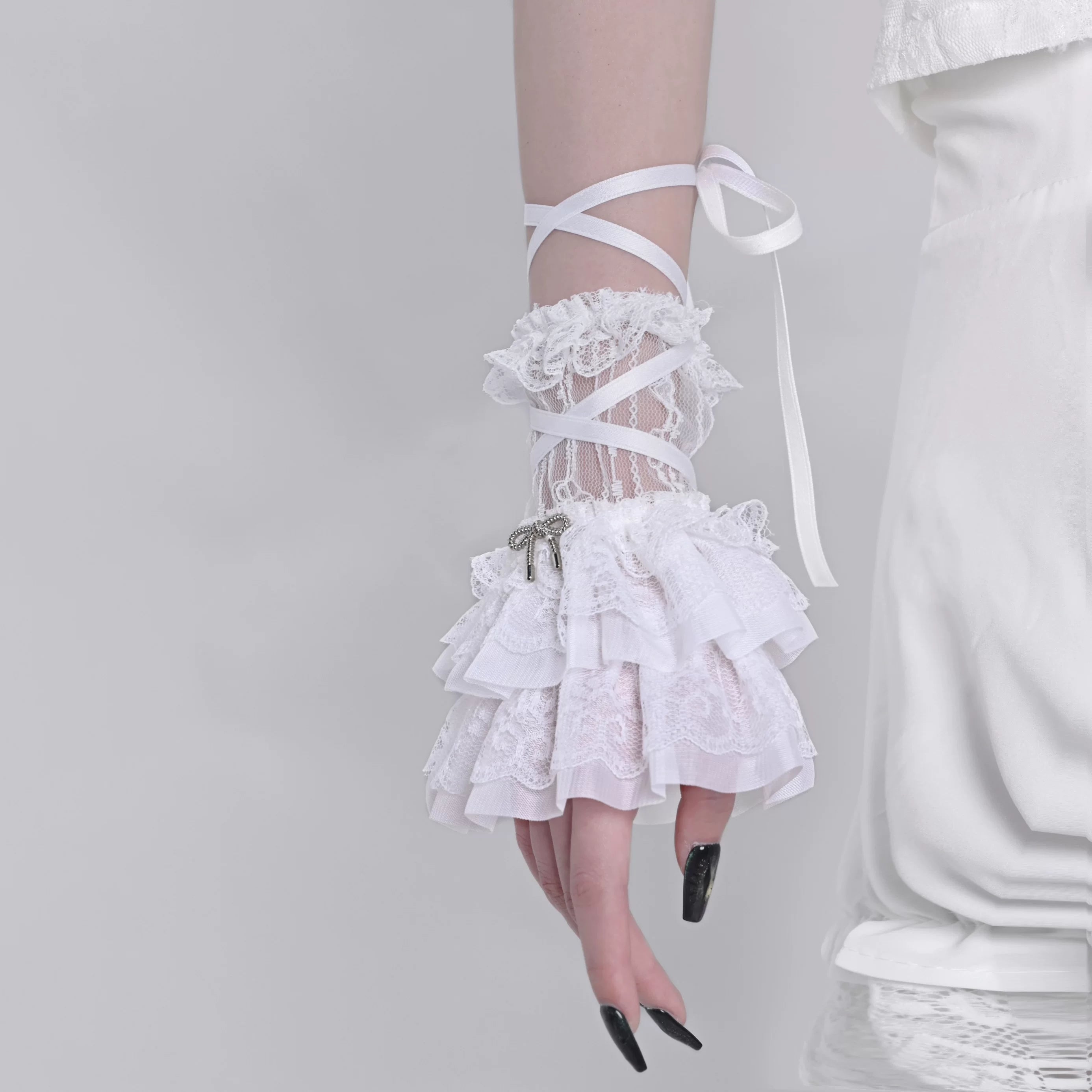 Sweet Dark Lace Arm Warmers image 3