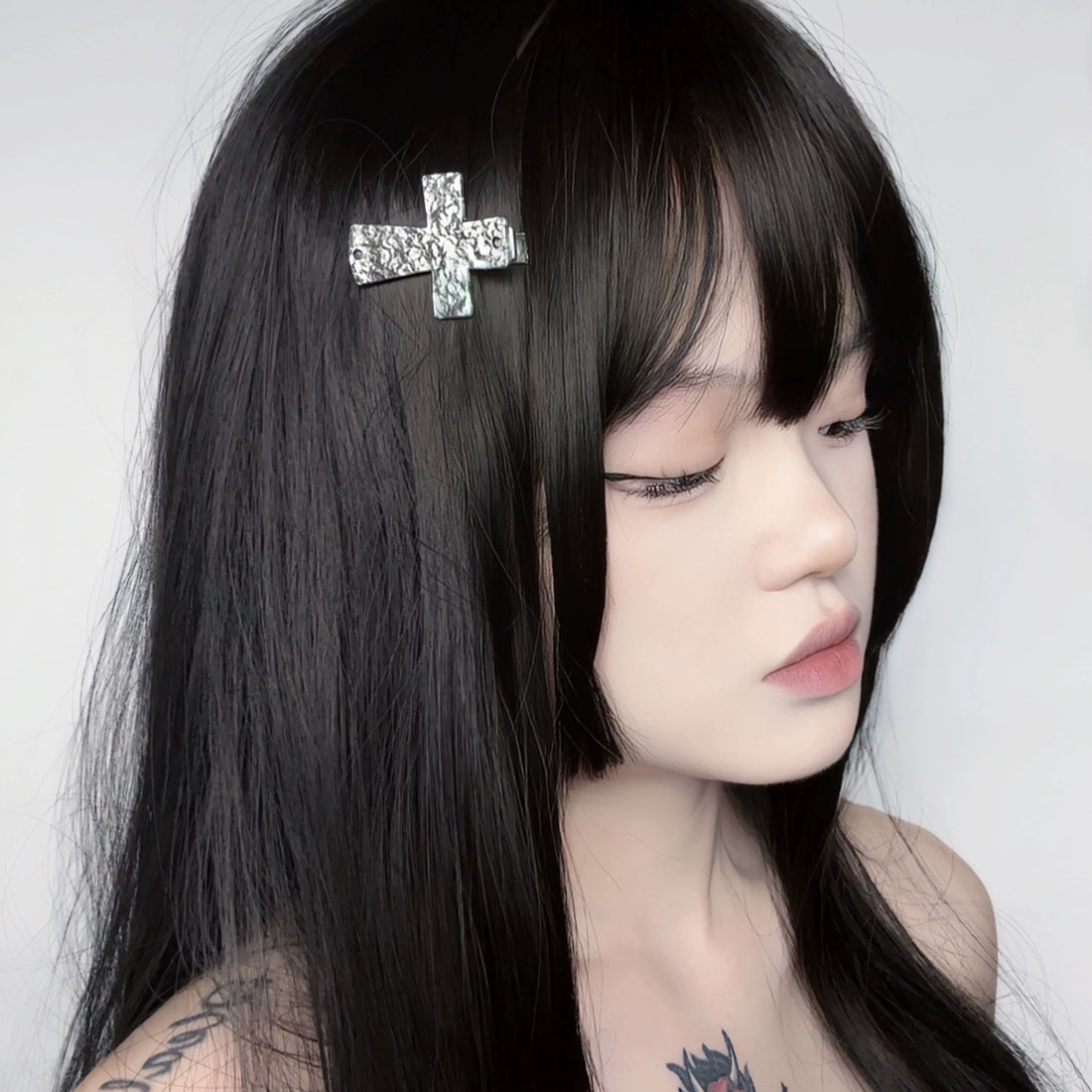 Vintage Cross Hair Clip