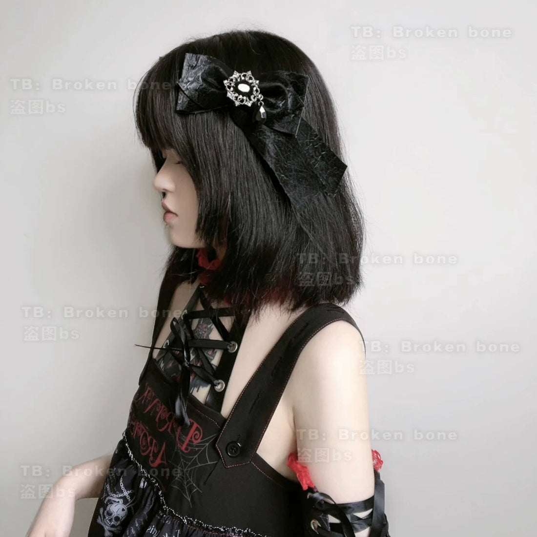 Vintage Bow Faux Leather Hair Clip