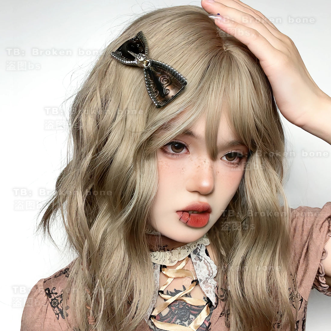 Vintage Bow Faux Leather Hair Clip