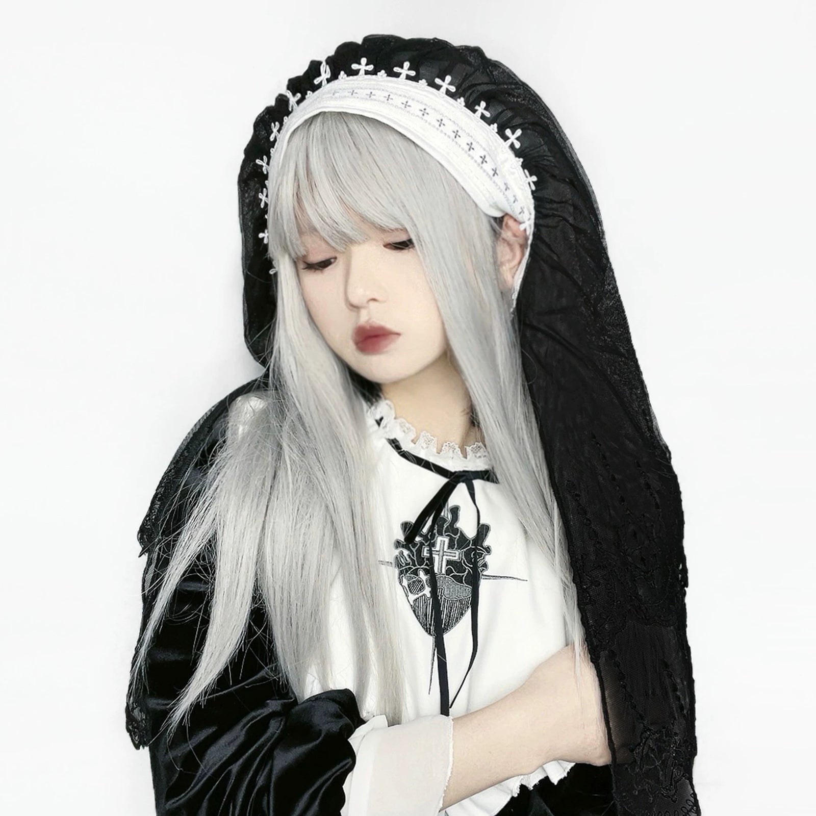 Gothic Lace Cross Accessory image 2