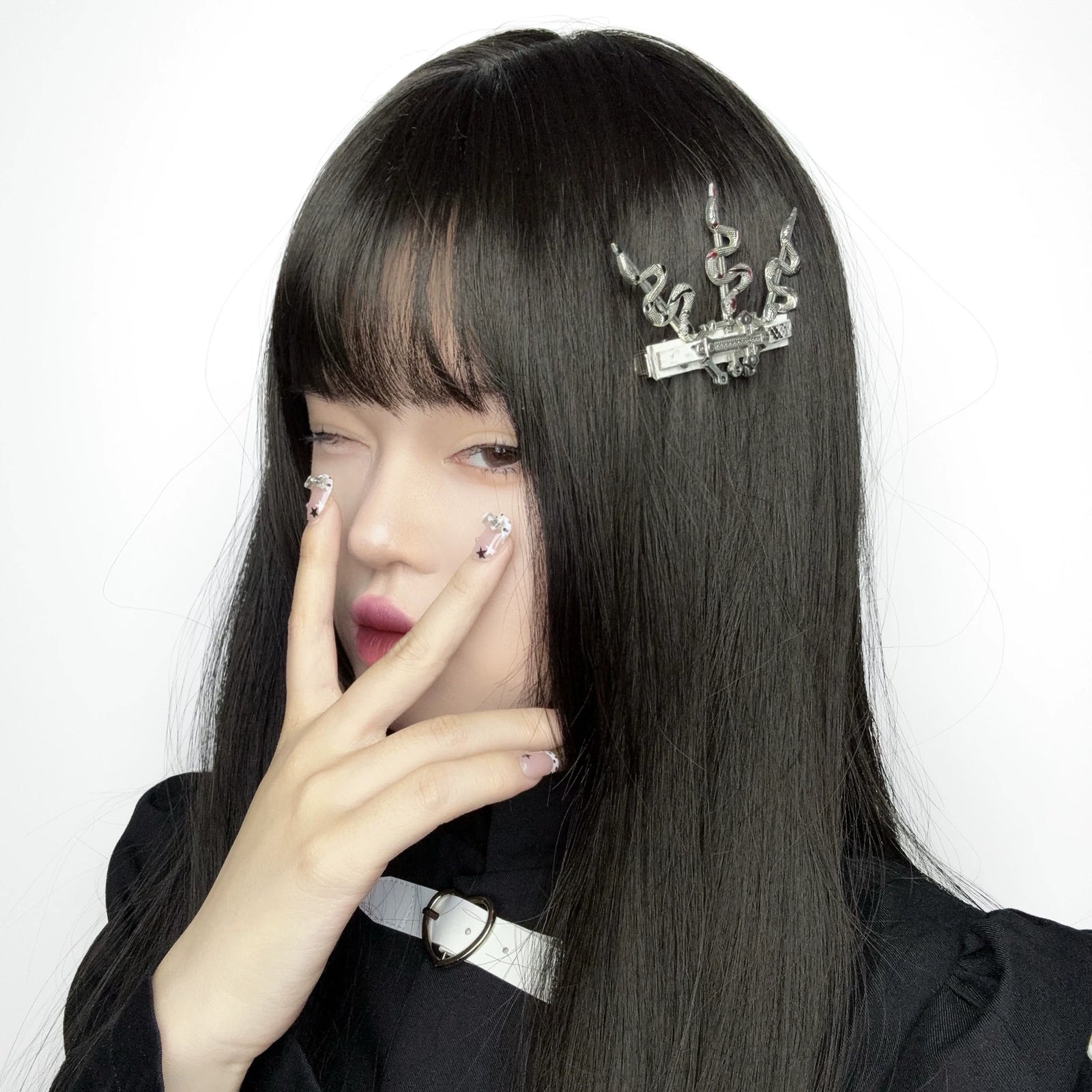 Sweet Dark Cross Snake Faux Leather Hair Clip image 4