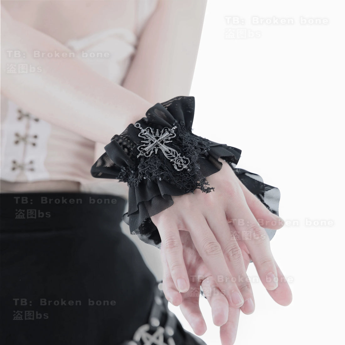 Gothic Cross Accessory