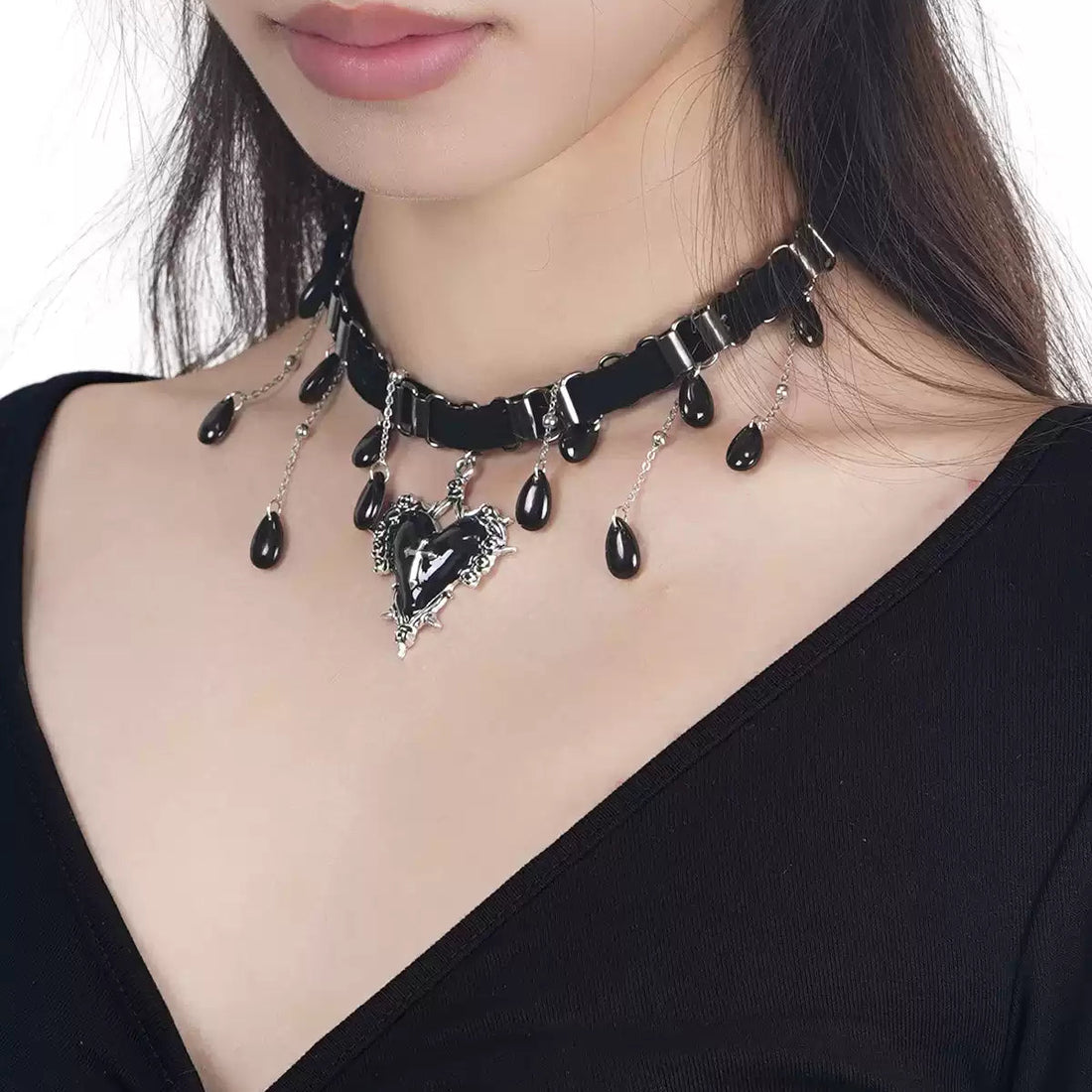 black heart drop choker image 4