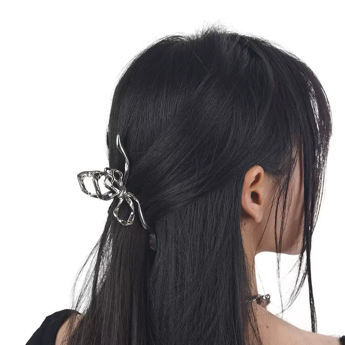 liquid silver bow claw clip image 3