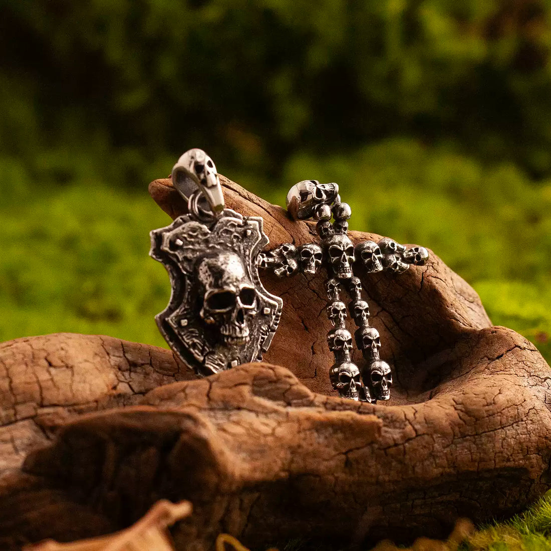 Guardian of the Dead Skull Cross Necklace front view