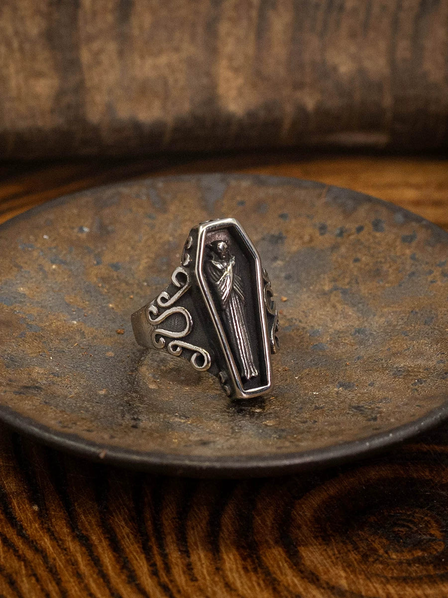 Vampire Coffin Gothic Ring detail view