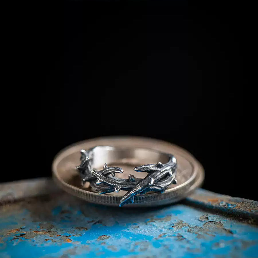 Endure the Thorns Gothic Ring product image 4