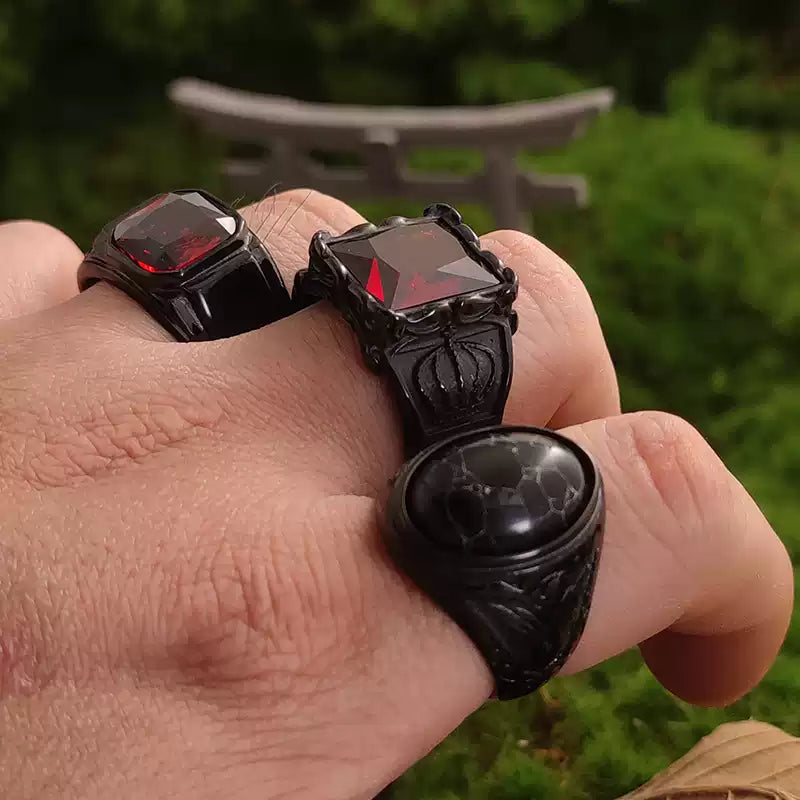 Nocturne Rococo Vampire Ring alternative model view