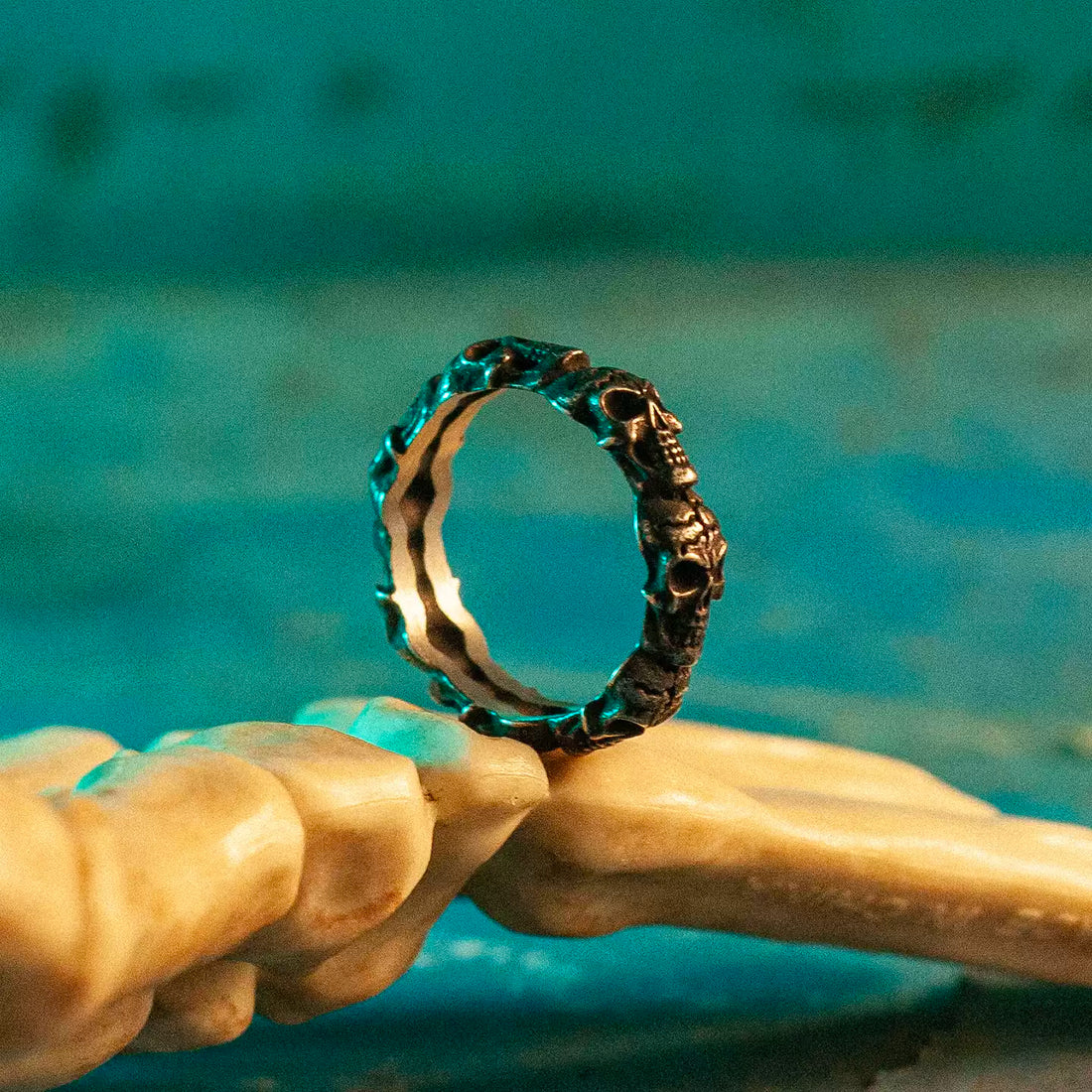 Half Deathmatch Skull Ring front view